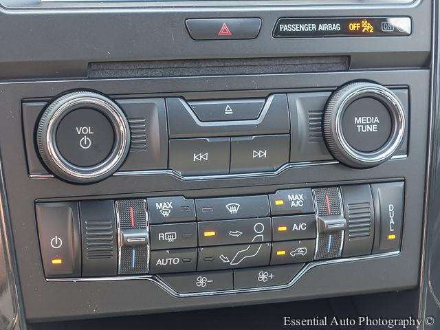 Ford Explorer 2017 photo 18